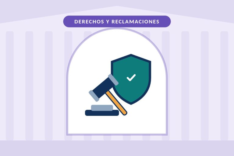 Defensa jurídica en tu póliza: mazo de juez junto a un escudo